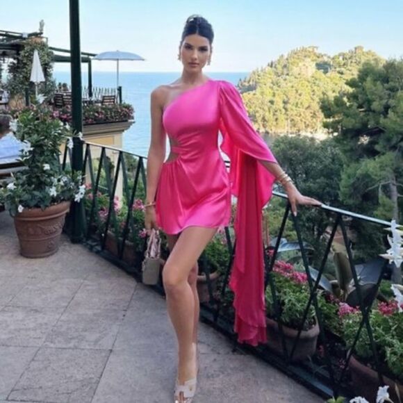 BLOGGERS FAV STARFISH EARRINGS GOLD - Picture 2 of 7